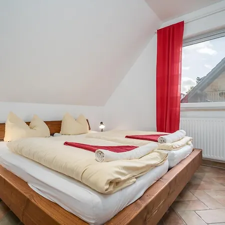 Uferpromenade Whg Og Röbel